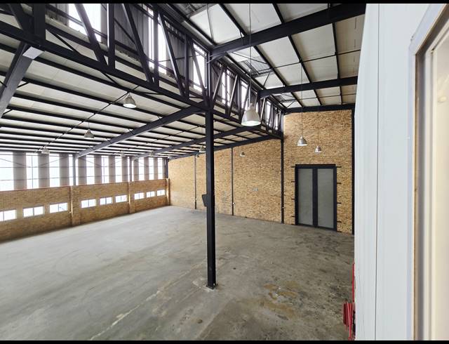 1,345M² WAREHOUSE TO LET IN NORTH RIDING